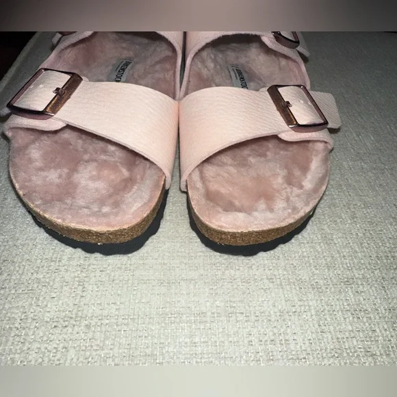 Birkenstock Microfiber Shearling Sandal - Desert Dust Rose - Picture 4 of 8